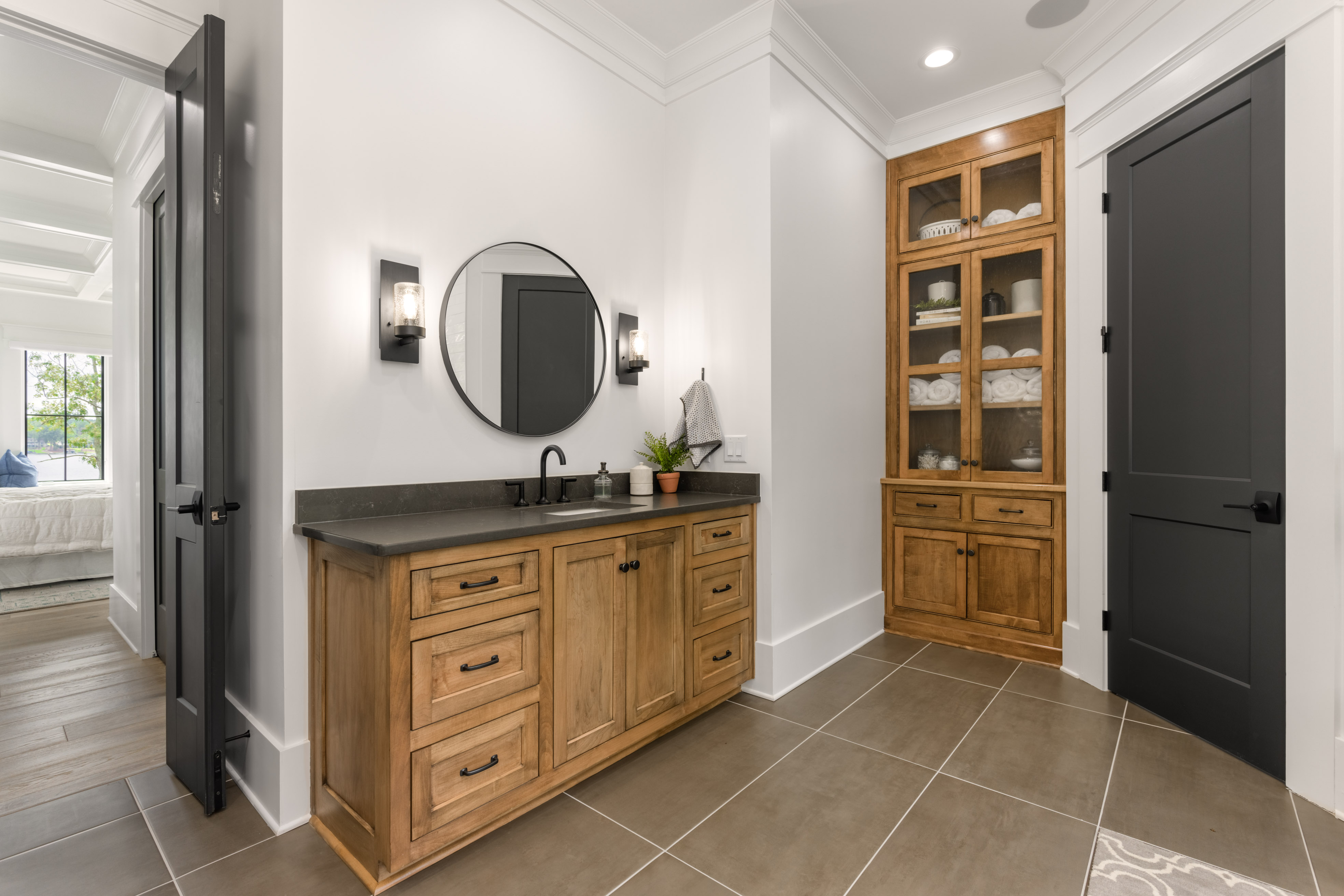 1051 South Shoals Drive image 17